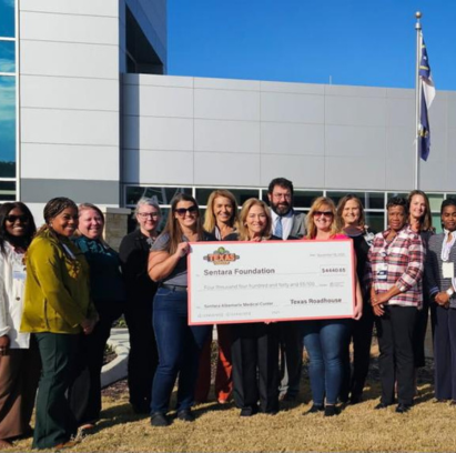 Texas Roadhouse donates $4,440 to Sentara Health to fight breast cancer